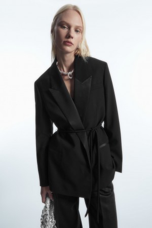 Women's COS Belted Satin-Lapel Tuxedo Blazer Black NZ-49UVFCZWA