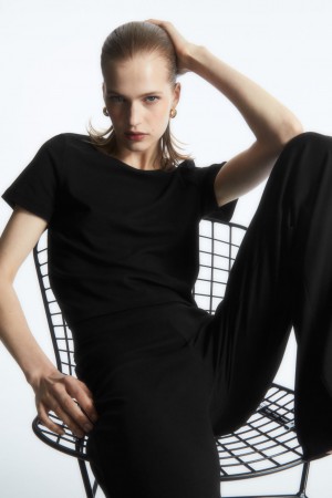 Women's COS Cropped Slim-Fit T-Shirt Black NZ-95NTDIWCB