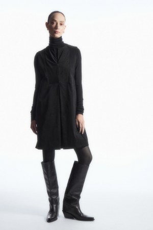 Women's COS Pleated Corduroy Mini Dress Black NZ-67PEMTARZ