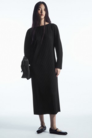 Women's COS Pleated Midi Dress Black NZ-60VUAZWSC
