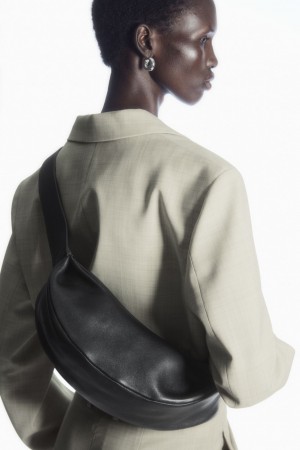 Women's COS Swing Crossbody Leather Crossbody Bag Black NZ-65LXBSTMG