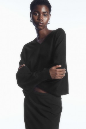 Women's COS V-Neck Merino Wool Batwing Sweaters Black NZ-05QKJIVMD