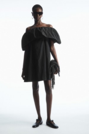 Women's COS Voluminous Off-The-Shoulder Mini Dress Black NZ-09JEOHQYP