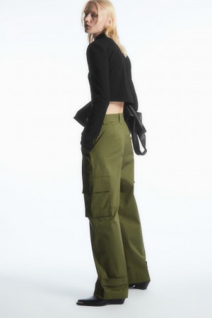 Women's COS Wide-Leg Cargo Pants Khaki NZ-16TEUCOFV