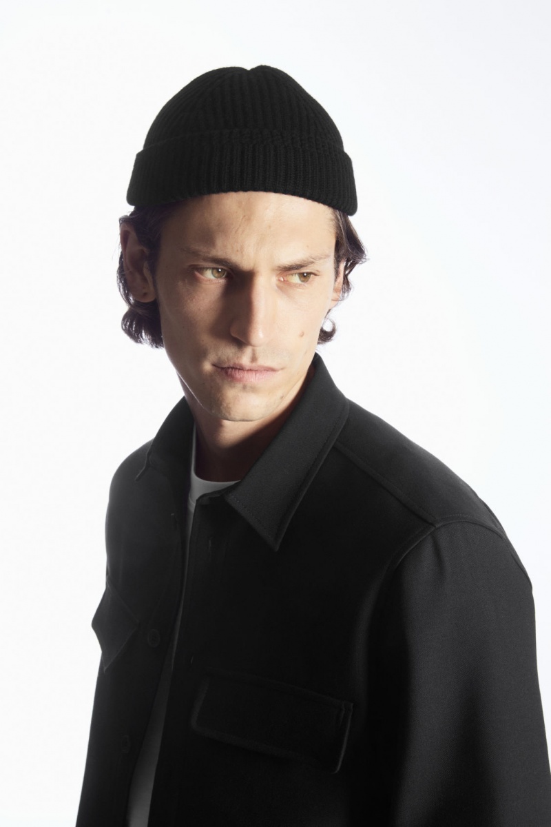 Men\'s COS Short Merino Wool Beanie Black NZ-49SFKVNMH