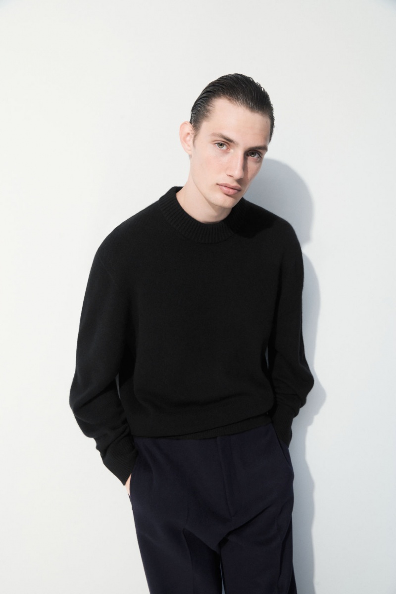 Men\'s COS The Cashmere Crew-Neck Sweaters Black NZ-40PLEZNCK