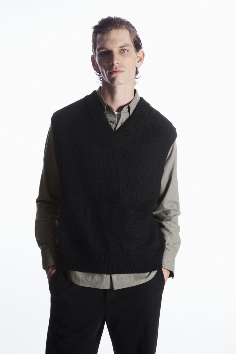 Men's COS V-Neck Textured-Wool Vest Black NZ-51PYWLJDZ