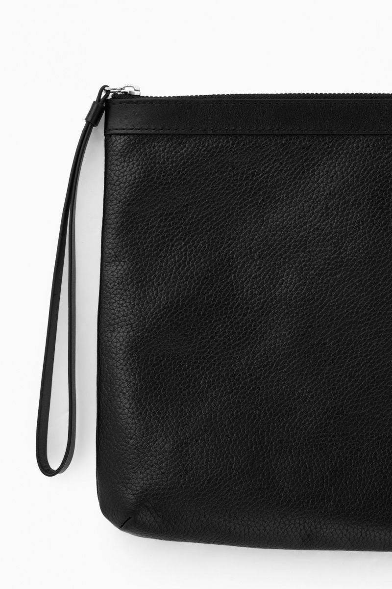 Men's COS Zipped Folio Pouch Grained Leather Pouches Black NZ-12CPABNGD