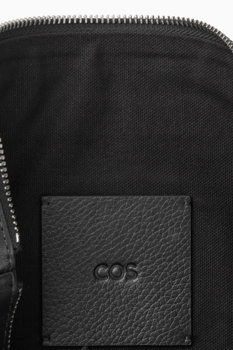 Men's COS Zipped Folio Pouch Grained Leather Pouches Black NZ-12CPABNGD