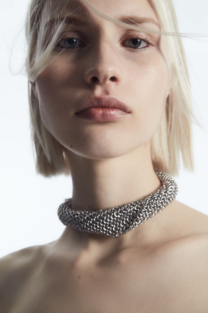 Women's COS Chainmail Choker Necklace Silver NZ-58MAJNTRZ