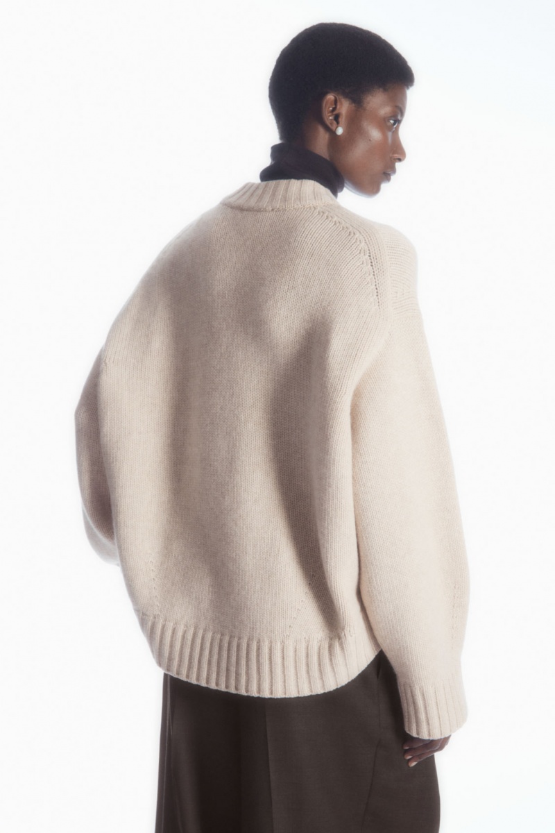 Women's COS Chunky Pure Cashmere Crew-Neck Jumpers Cream NZ-21RYMPBGV