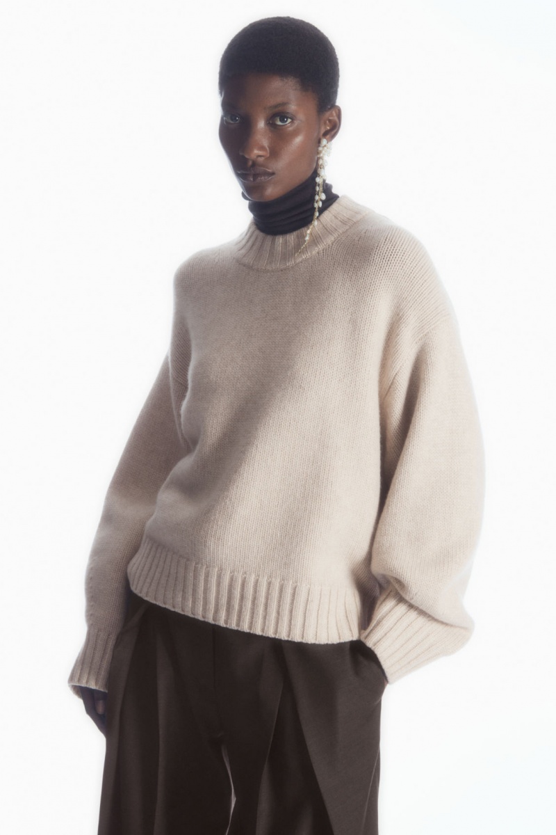 Women\'s COS Chunky Pure Cashmere Crew-Neck Jumpers Cream NZ-21RYMPBGV