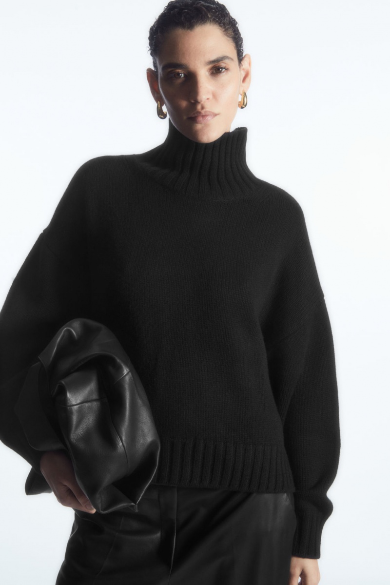 Women\'s COS Chunky Pure Cashmere Turtleneck Sweaters Black NZ-19TZSGRDB