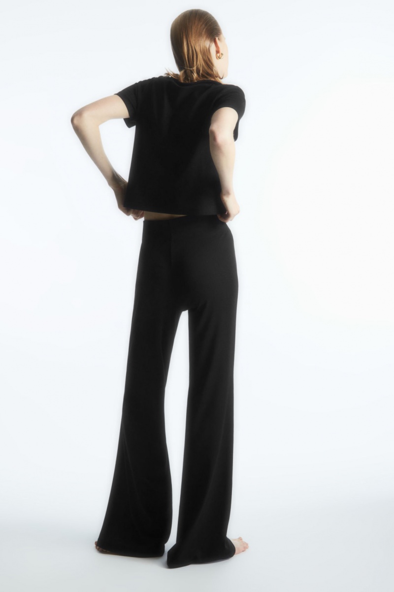 Women's COS Cropped Slim-Fit T-Shirt Black NZ-95NTDIWCB