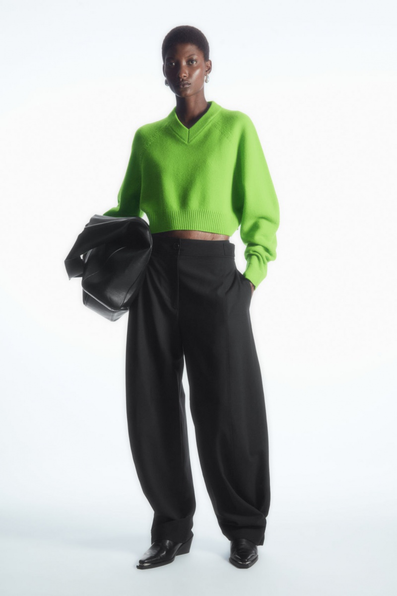 Women's COS Cropped V-Neck Wool Sweaters Green NZ-07QBEIPVD