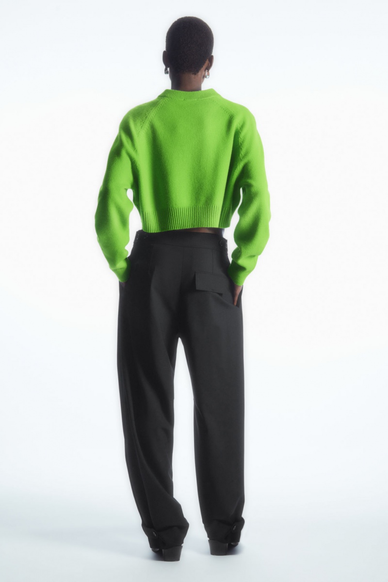 Women's COS Cropped V-Neck Wool Sweaters Green NZ-07QBEIPVD