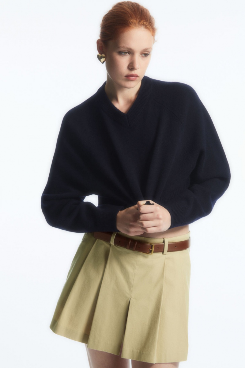 Women's COS Cropped V-Neck Wool Sweaters Navy NZ-85VSBNKGQ
