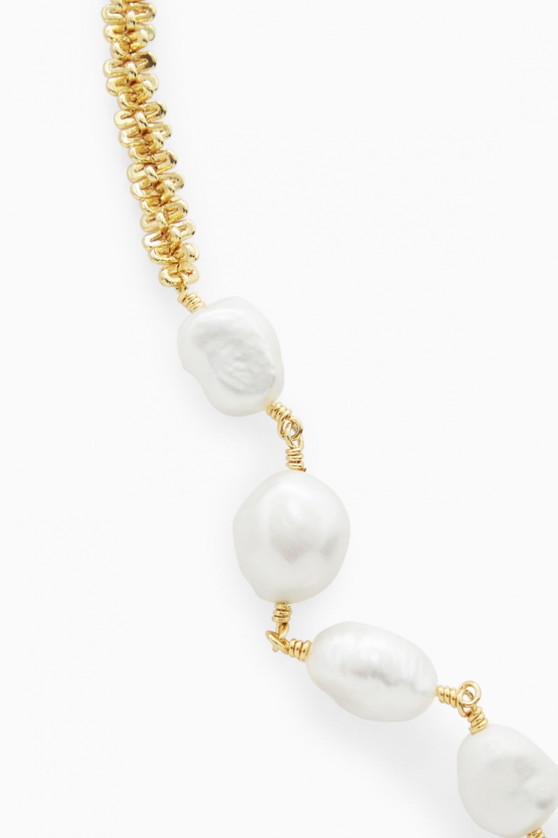 Women's COS Freshwater Pearl Bracelet Gold NZ-37LPNHCSU