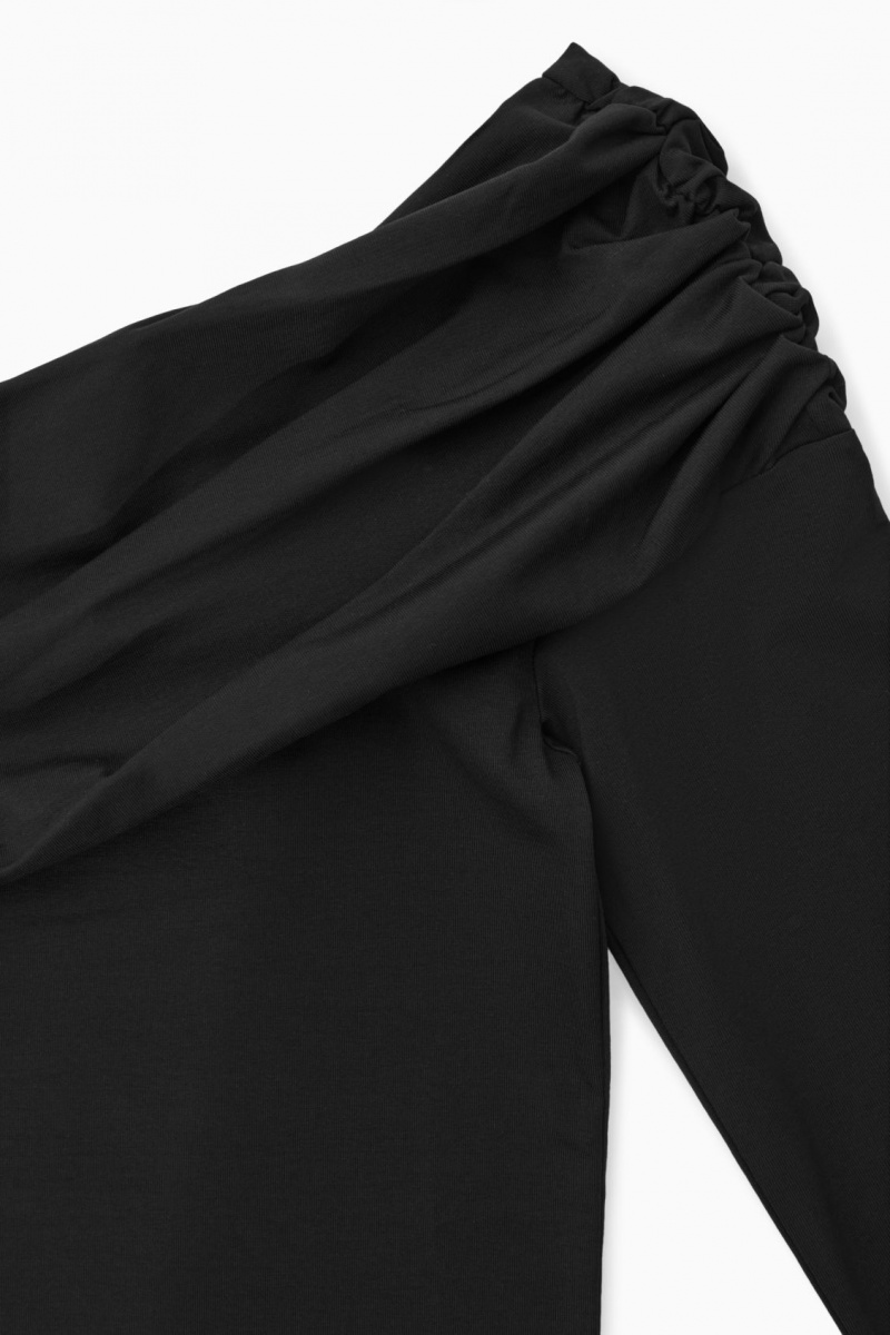 Women's COS Gathered Off-The-Shoulder Asymmetric Tops Black NZ-89OPVNJEM