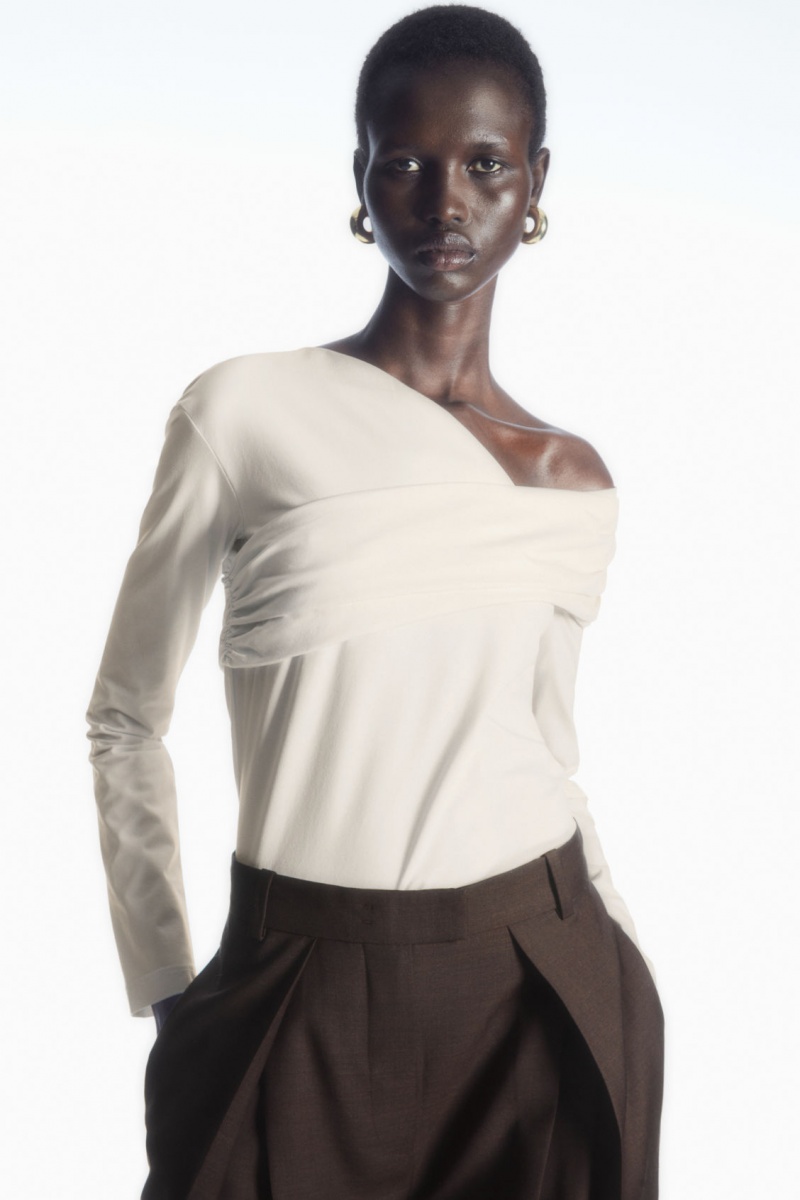 Women\'s COS Gathered Off-The-Shoulder Asymmetric Tops White NZ-32GZYTEWO