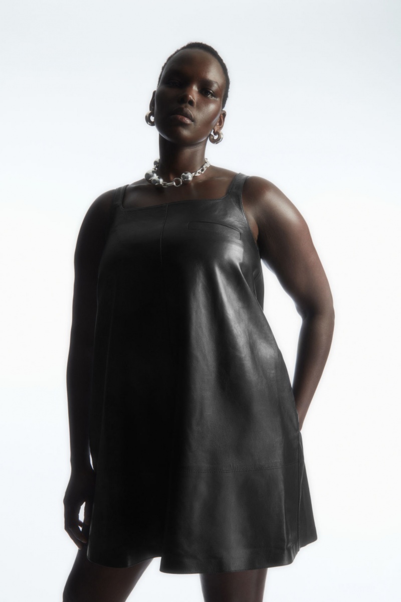 Women's COS Leather Mini Pinafore Dress Black NZ-65VOIKZQM
