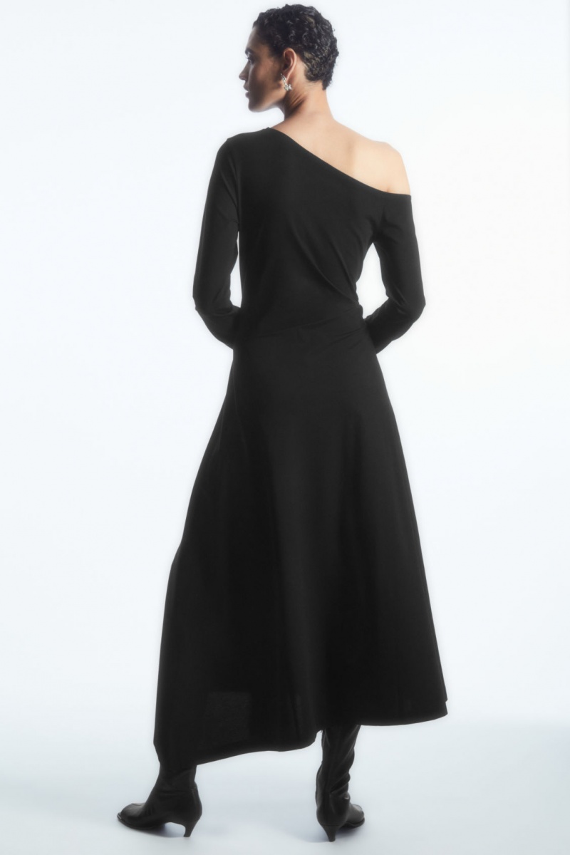 Women's COS Off-The-Shoulder Asymmetric Midi Dress Black NZ-16ZBRJLSN
