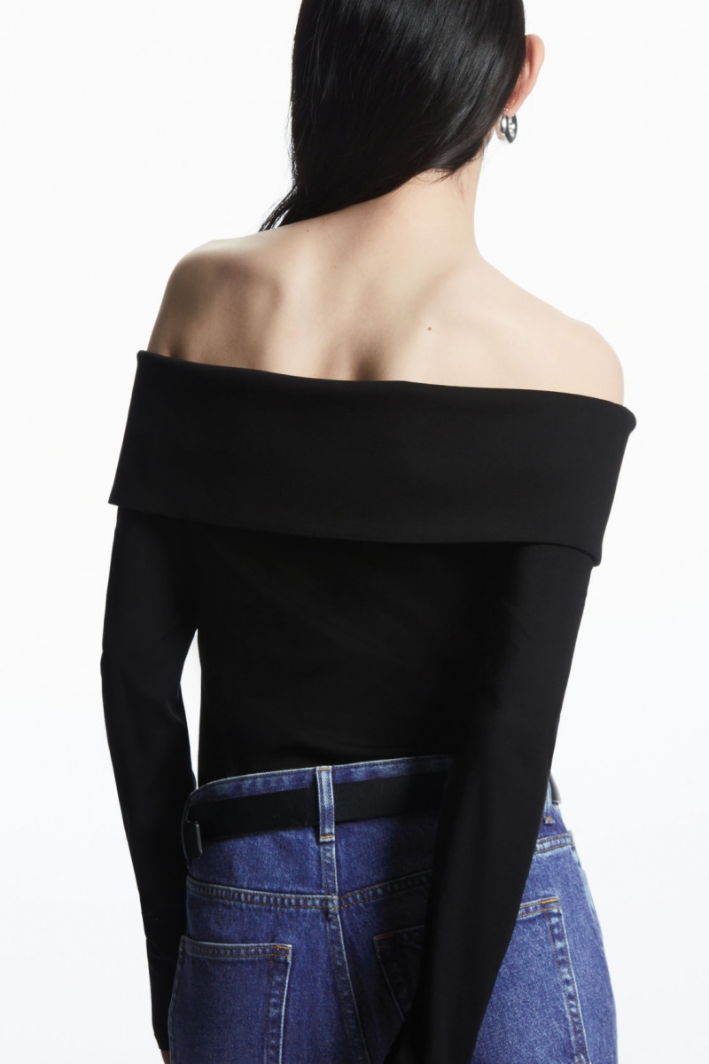 Women's COS Off-The-Shoulder Long-Sleeved Tops Black NZ-14RFEIAGU