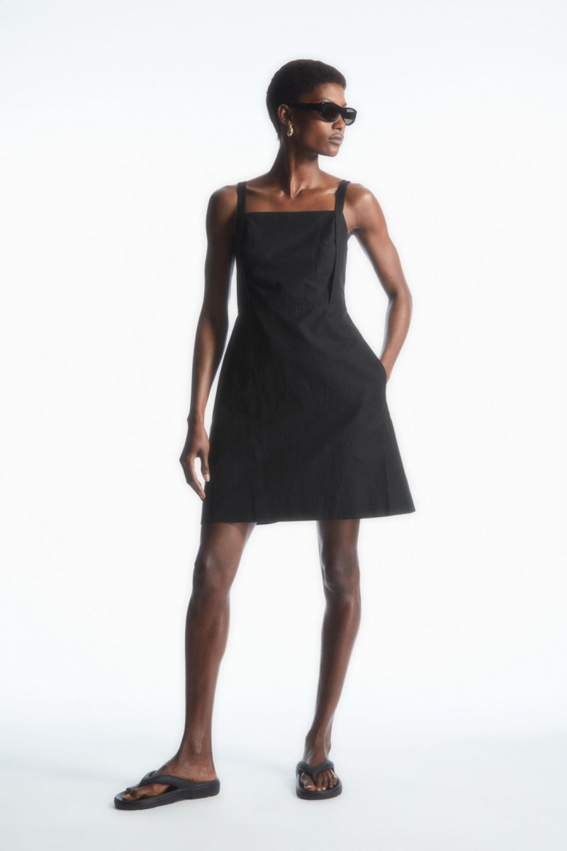 Women's COS Open-Back Mini Pinafore Dress Black NZ-54FWCVOZG