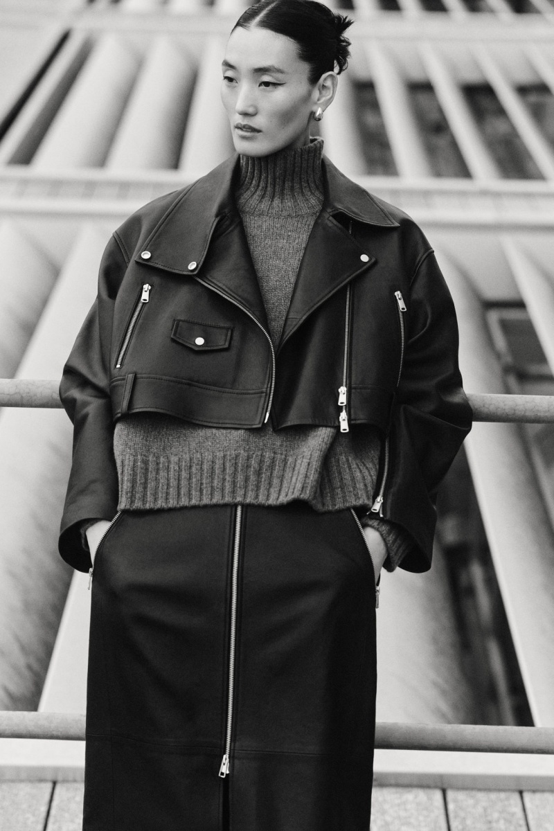 Women's COS Oversized Cropped Leather Biker Jackets Black NZ-75OHLJCVS