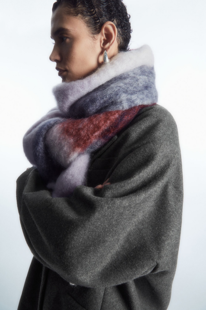 Women's COS Oversized Mohair-Blend Scarf Red / White NZ-72XTSFEGZ