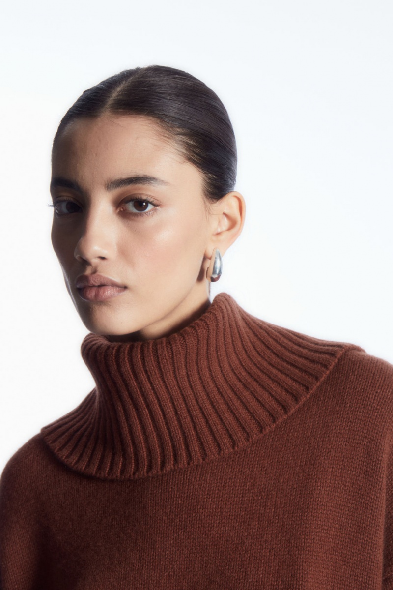 Women's COS Oversized Pure Cashmere Roll-Neck Sweaters Red NZ-47SOZLKHD