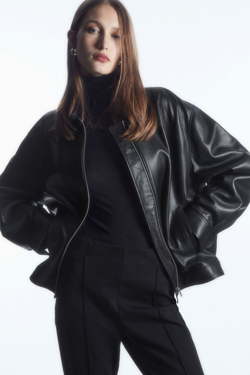 Women's COS Pintucked Kick-Flare Pants Black NZ-06KJBUYIV