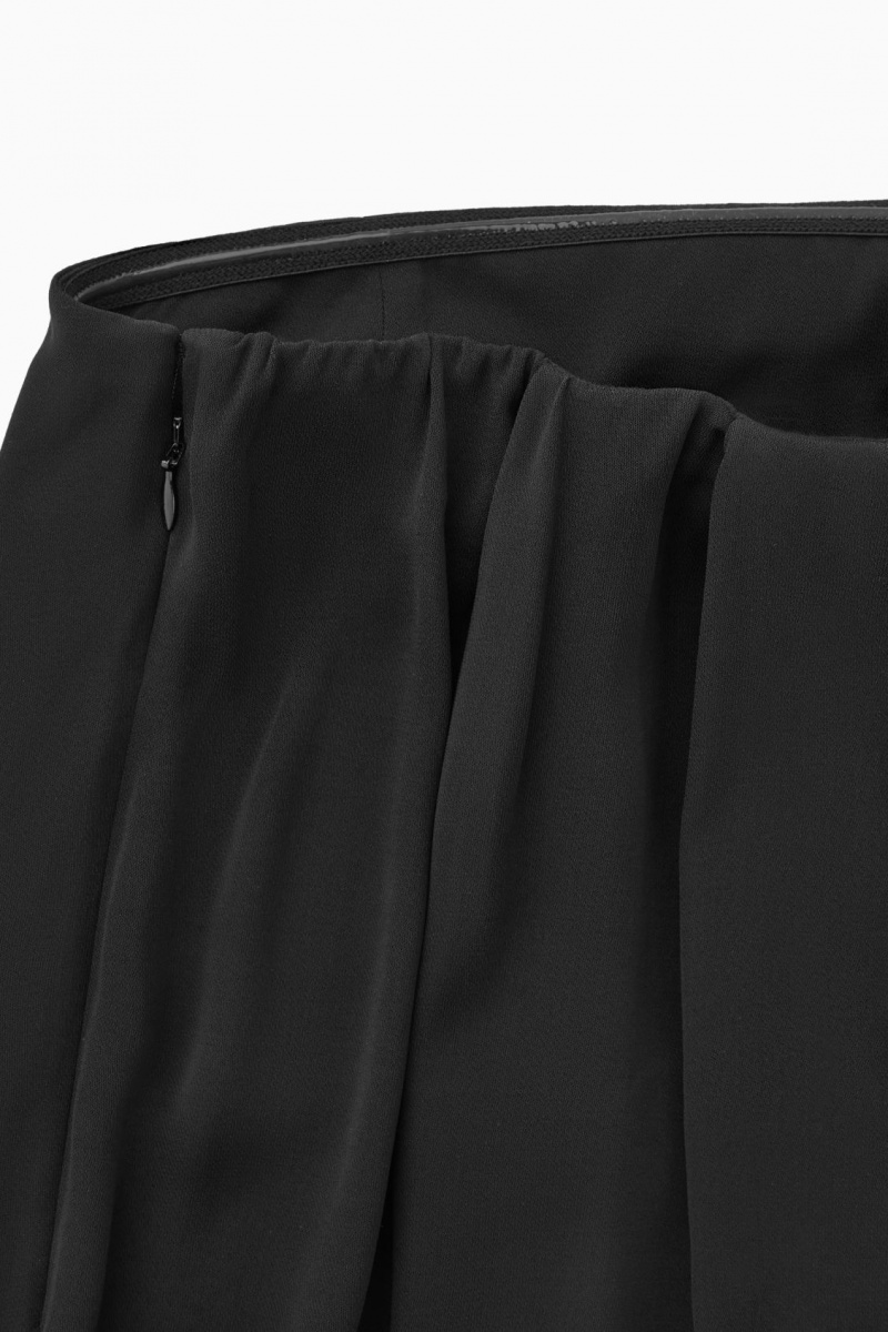 Women's COS Pleated Bandeau Maxi Dress Black NZ-24AQIZUNK