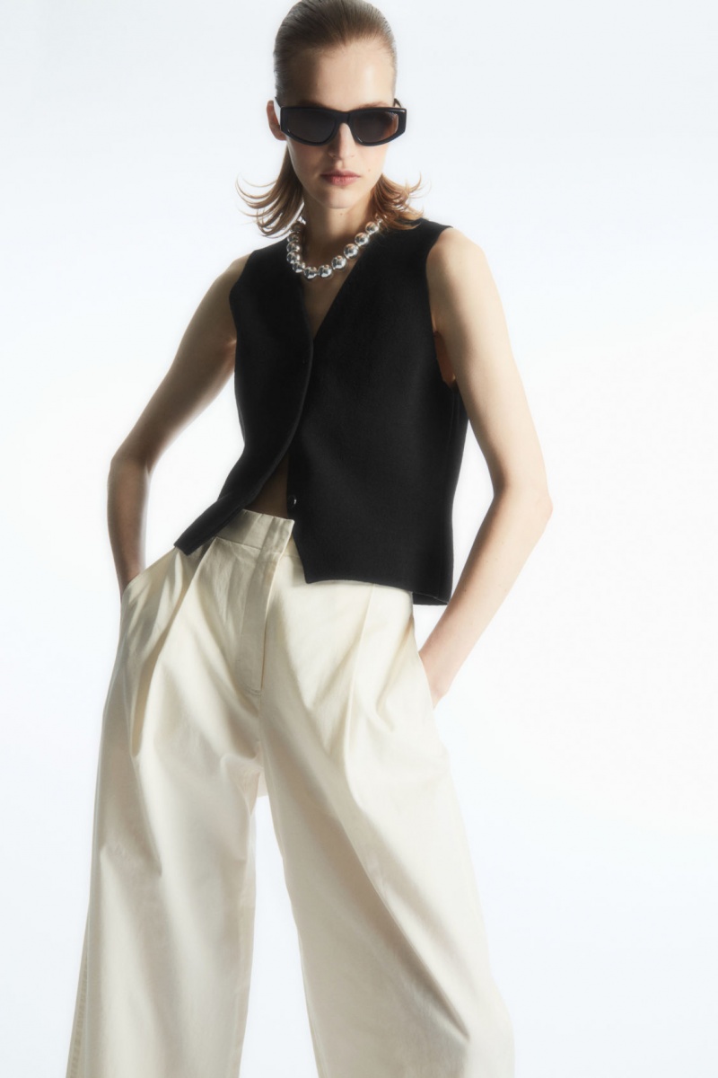 Women's COS Pleated Barrel-Leg Twill Chino Pants White NZ-15JSRLYKO