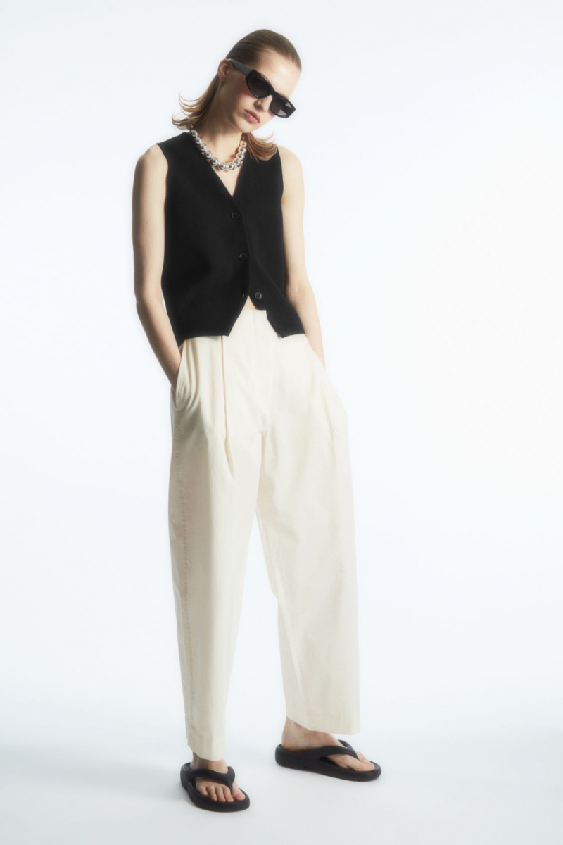 Women\'s COS Pleated Barrel-Leg Twill Chino Pants White NZ-15JSRLYKO