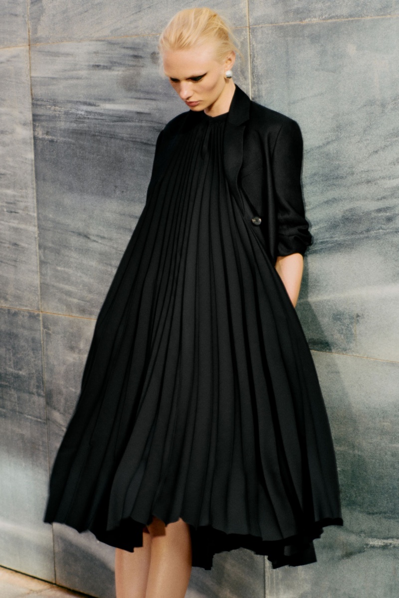 Women's COS Pleated Halterneck Midi Dress Black NZ-59YQMOFWH