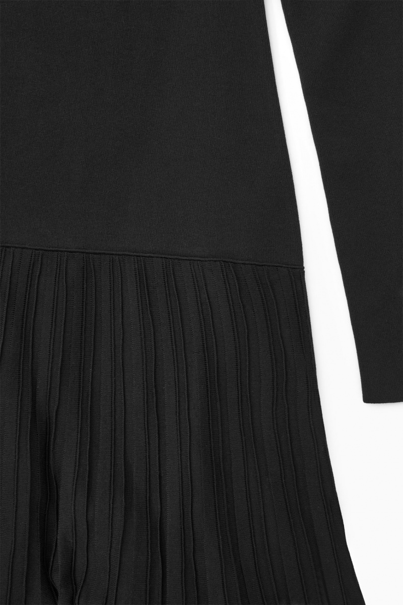 Women's COS Pleated Knitted Turtleneck Maxi Dress Black NZ-76JCNLIUA
