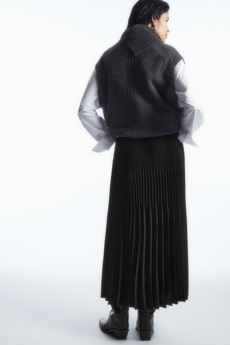Women's COS Pleated Midi Skirt Black NZ-90WEFAIQP