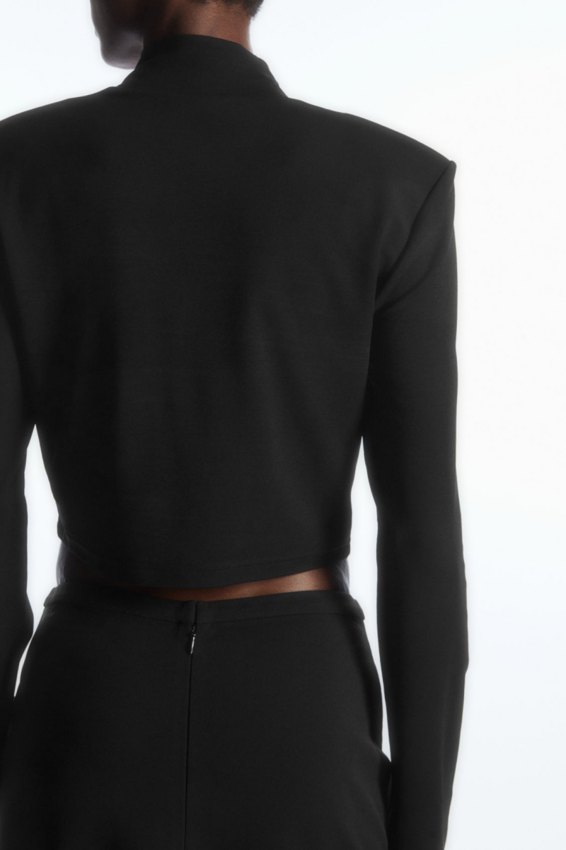 Women's COS Power-Shoulder Cropped Crop Top Black NZ-84OZNACHB