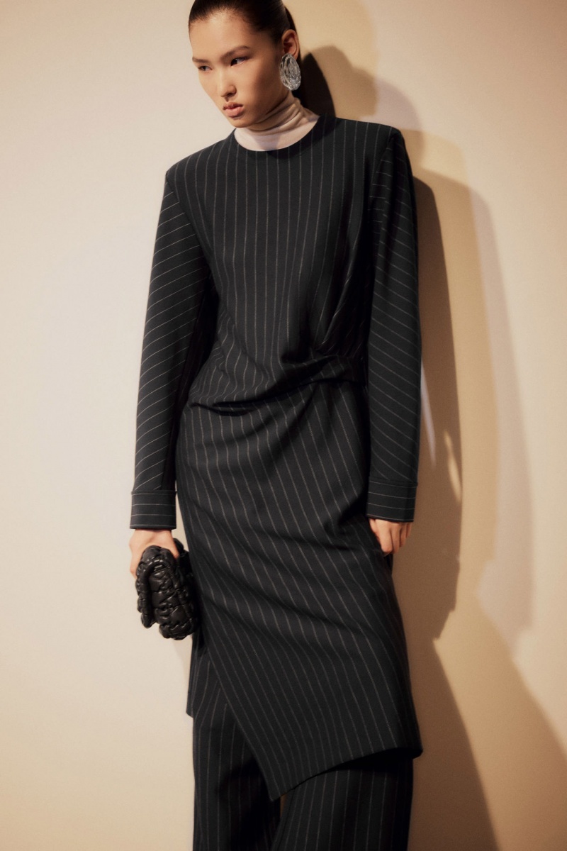 Women's COS Power-Shoulder Midi Dress Black NZ-61VUWYEZN