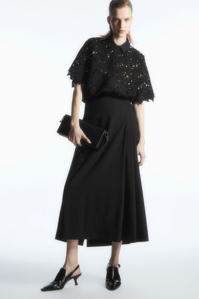 Women's COS Short-Sleeved Broderie Anglaise Shirts Black NZ-34PSYIJON