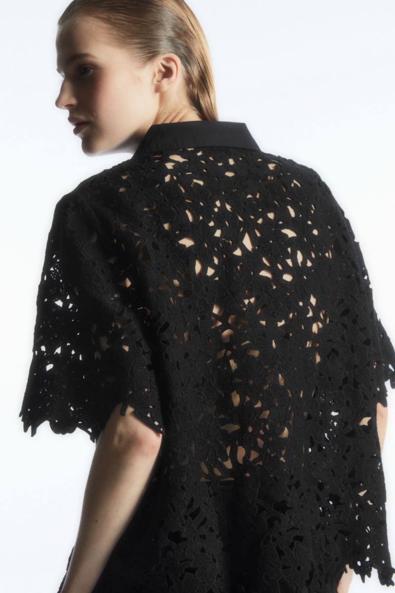 Women's COS Short-Sleeved Broderie Anglaise Shirts Black NZ-34PSYIJON