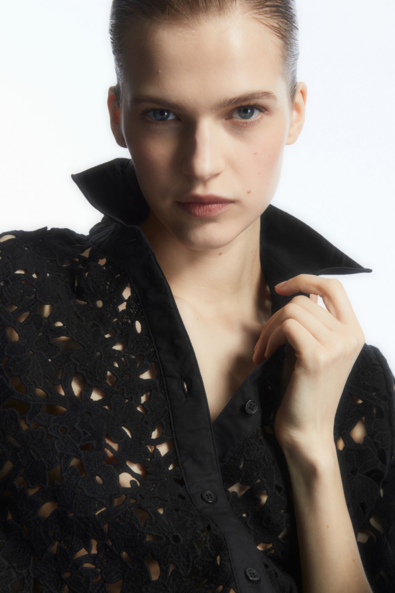 Women's COS Short-Sleeved Broderie Anglaise Shirts Black NZ-34PSYIJON