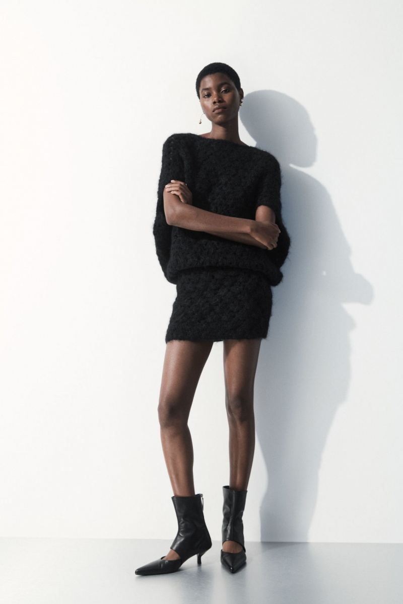 Women's COS The Crochet-Knit Mini Skirt Black NZ-25LSZEAIG
