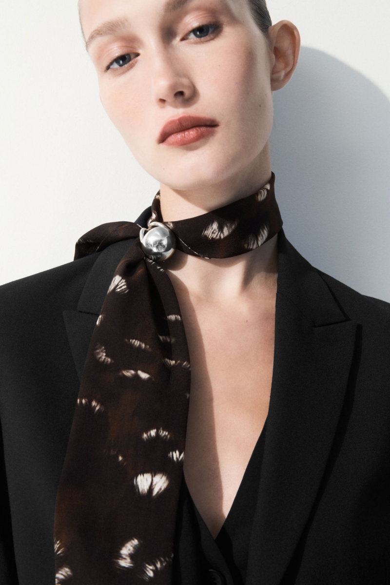 Women's COS The Pure Silk Scarf Black NZ-27VORZQEJ