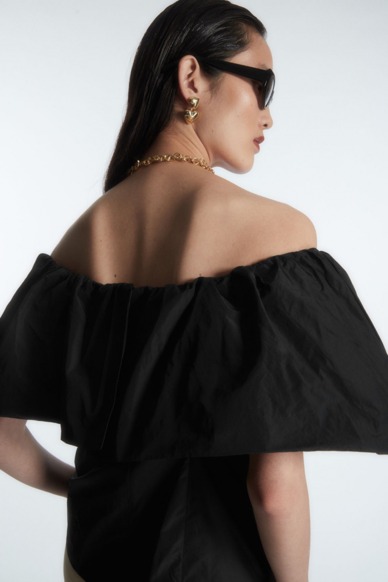Women's COS Voluminous Off-The-Shoulder Tops Black NZ-84BAOLYVJ